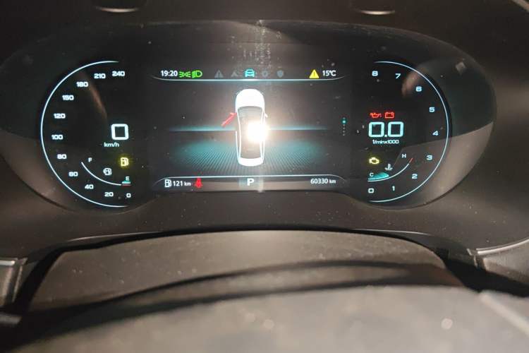 Used Roewe i6 MAX 2020 300TGI Automatic Supreme Edition with Cool Sunroof and Advanced Driving Features Odometer Close Up