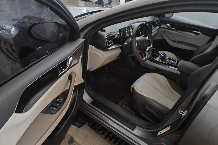 Used BYD Qin PLUS 2023 Champion Edition EV 510KM Leading Model