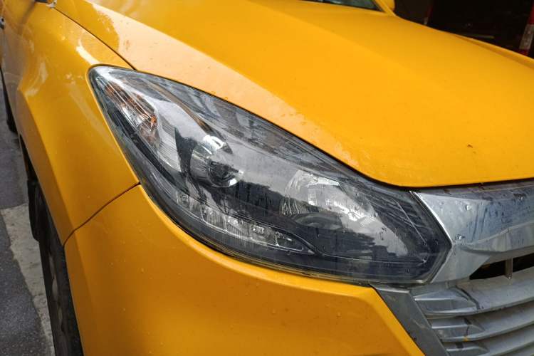 Used JMC Baodian 2020 2.5T Diesel Two-Wheel Drive Comfort Edition Standard Wheelbase JX4D25A6L Right Front Headlight