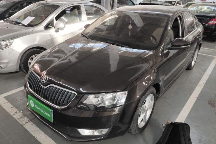 Used Skoda Octavia 2015 1.6L Manual Yijie Edition