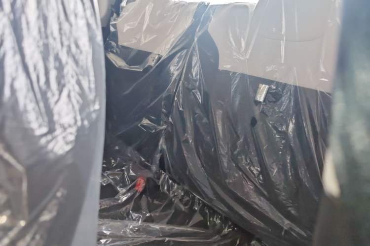 Used CHANGAN NEVO Lumin 2026 Model Treasure Edition 205km Passionate Beige Ningde Left Rear Seat