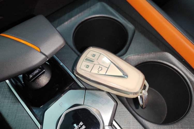 Used CHANGAN UNI-V 2022 1.5T Prestige Version Interior 1