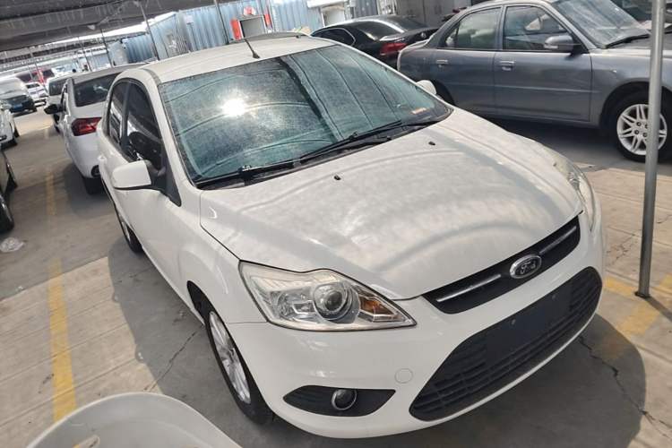 Used Ford Focus 2013 Sedan Classic 1.8L Manual Base Model
