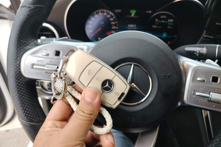 Used Mercedes-Benz C-Class 2020 Restyled C 260 L Sport Edition Vehicle Key