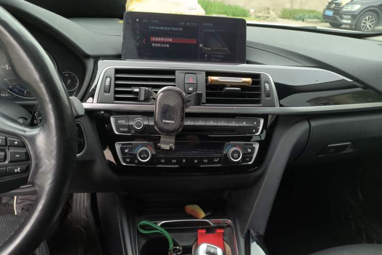 Used BMW 3 Series 2019 320Li Fashion Model Audio And AC Panel
