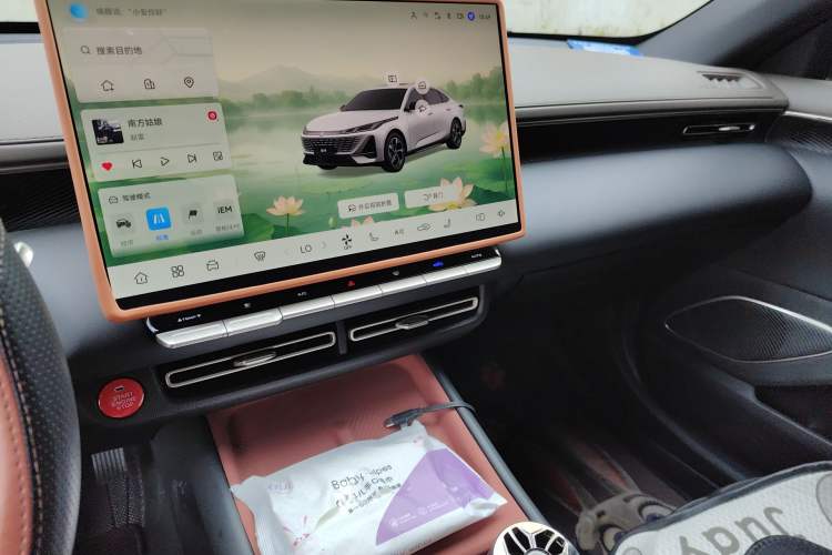 Used CHANGAN Eado 2026 Model, Fourth Generation, 1.5T 500Bar Enjoyment Edition Audio And AC Panel