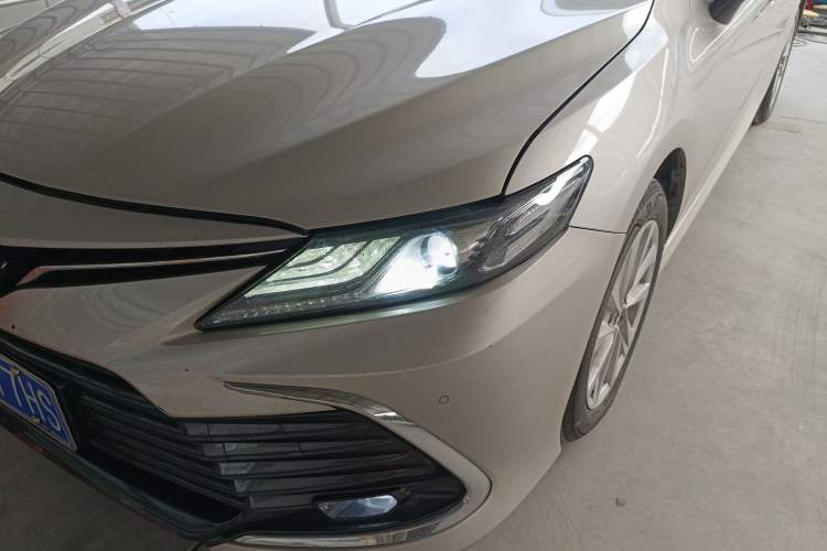 Used Toyota Camry 2021 2.0G Luxury Edition
