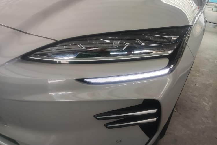 Used BYD Song PLUS New Energy 2025 EV 520km Premium Version