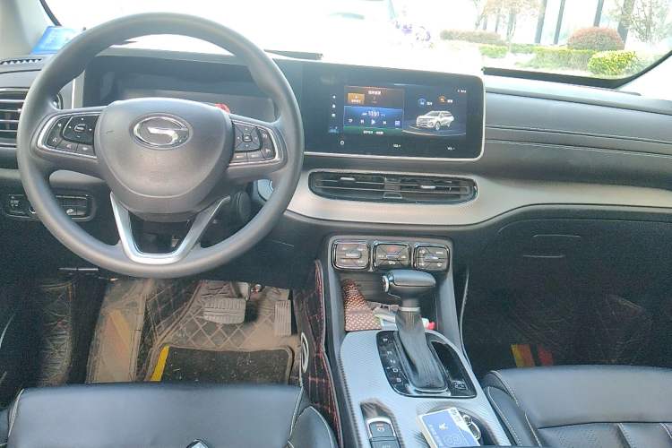 Used GAC Trumpchi GS3 2022 POWER 270T Automatic Luxury Edition Center Console