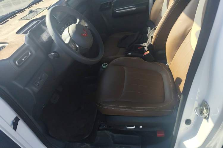 Used Wuling Zhiguang New Energy 2025 Comfort Model Left Front Seat