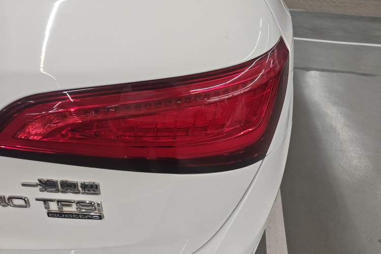 Used Audi Q5 2015 40 TFSI Technology Edition Right Rear Taillight