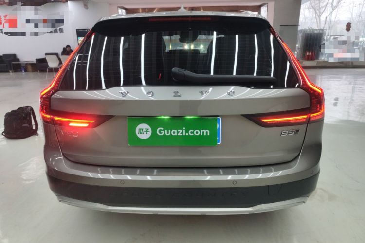 Used Volvo V90 2021 Cross Country B5 AWD Smart Range Edition
