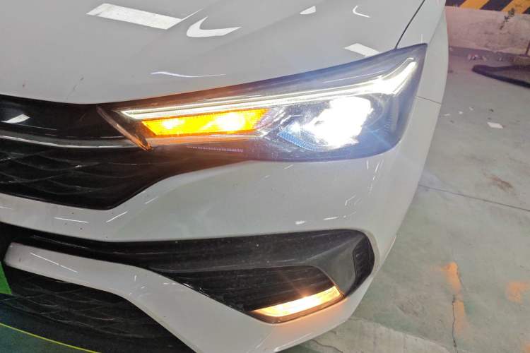 Used Roewe i5 2021 Revised Version 1.5L CVT Diamond Edition