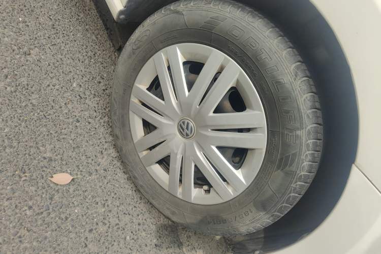 Used Volkswagen Polo 2016 1.4L Manual Fashion Model