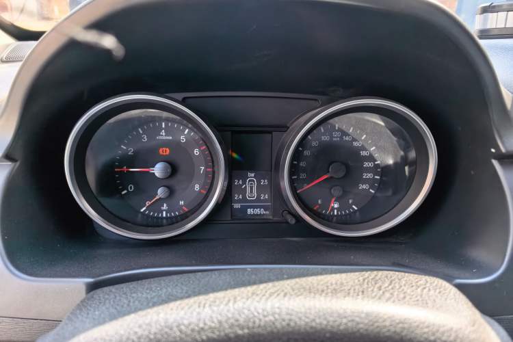 Used Haval H6 2015 Revised Version Sport Edition 1.5T Manual Transmission Two-Wheel Drive Elite Grade