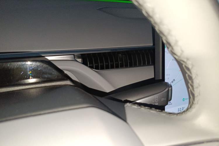 Used XPeng MONA M03 2025 600 with Ultra-Long Range Max Gear Lever