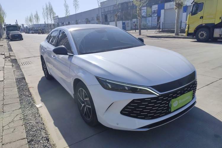 Used BYD Qin L 2024 DM-i 80KM Beyond Model Front Right 45 Deg