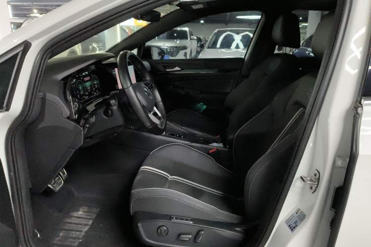 Used Volkswagen Golf 2021 280TSI DSG R-Line
