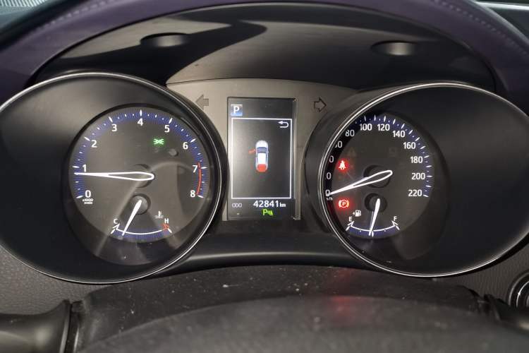 Used Toyota C-HR 2018 2.0L Luxury Edition China V Standard Instrument Cluster