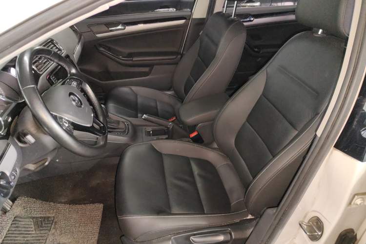 Used Volkswagen Sagitar 2018 280TSI DSG Ignite Edition Left Front Seat