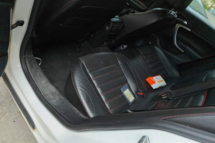 Used Buick Regal 2014 GS 2.0T Passionate Sport Edition Left Rear Seat