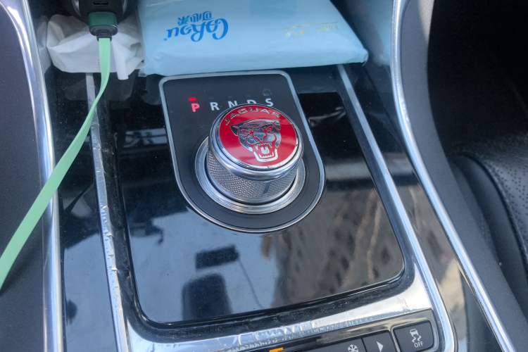 Used Jaguar XF 2016 XF 2.0T Two-Wheel-Drive Luxury Edition