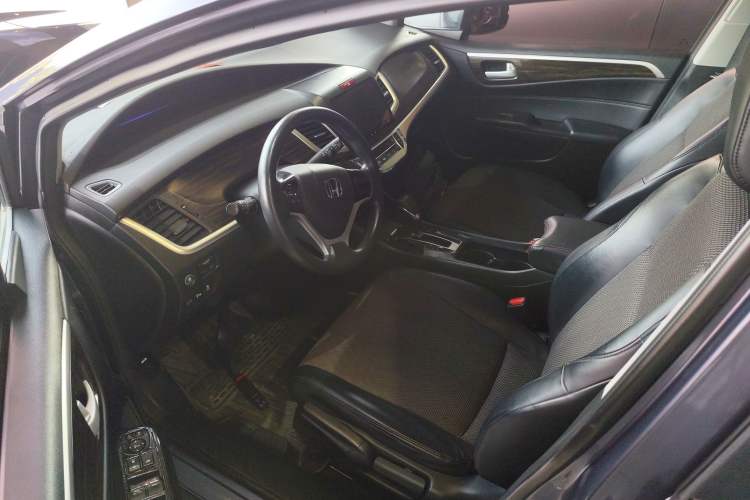 Used Honda Jade 2017 1.8L automatic Comfort version 5 seats
