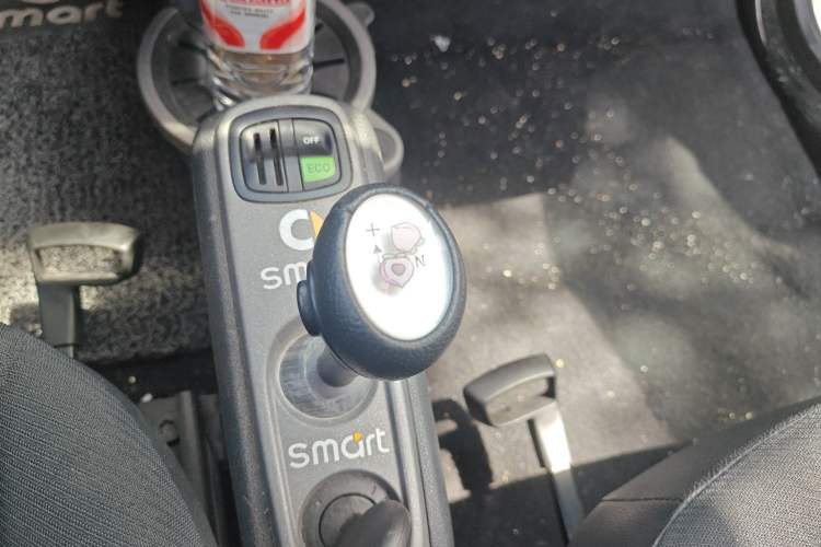 Used smart fortwo 2012 1.0 MHD Hardtop Comfort Edition Gear Lever