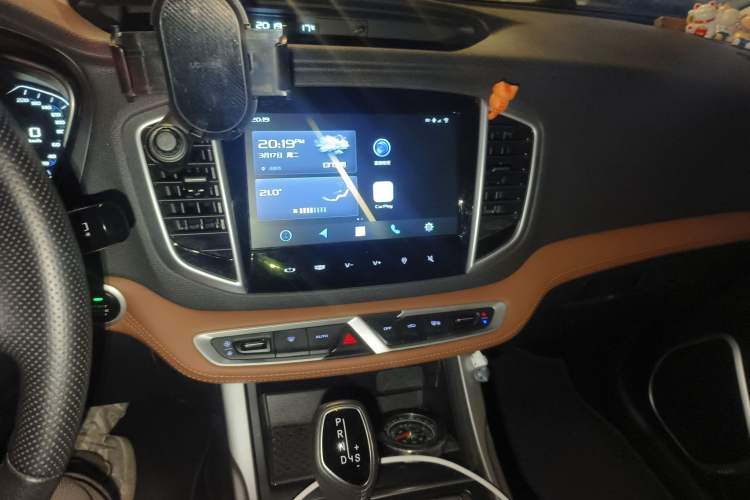 Used Geely Auto Vision X6 2018 1.4T CVT 4G Connected Flagship Edition
