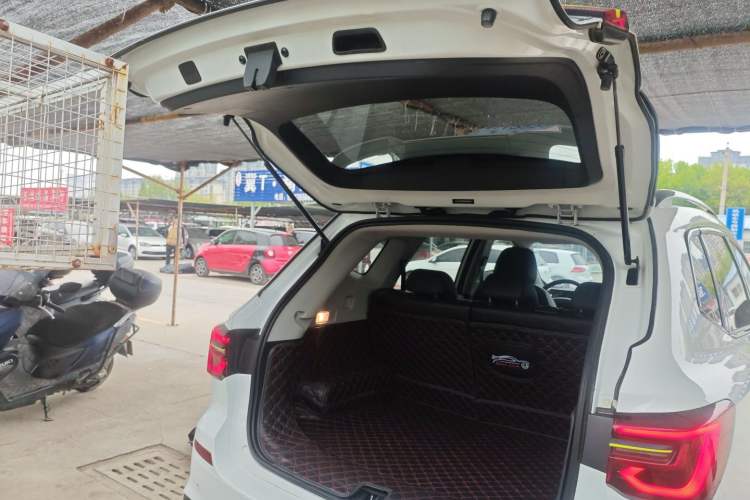 Used Roewe RX5 2021 PLUS 330TGI Automatic National Style Smart Enjoyment Edition Trunk