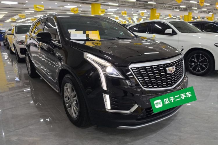 Used Cadillac XT5 2021 28T Luxury Model Front Right 45 Deg