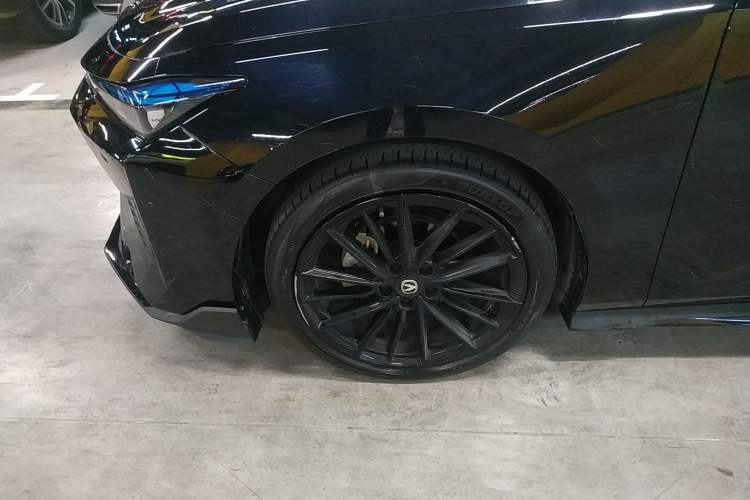 Used Changan UNI-V 2024 1.5T Prestige Sport Edition
