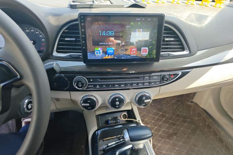 Used GAC Trumpchi GA6 2015 1.8T DCT Comfort Model Audio And AC Panel