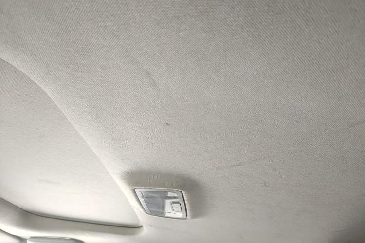 Used Hyundai Tucson 2015 1.6T Dual-Clutch Two-Wheel-Drive Smart Model Headliner