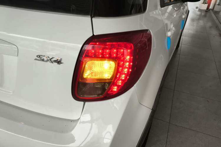 Used Suzuki SX4 2013 1.6L Automatic CoolRide Model
