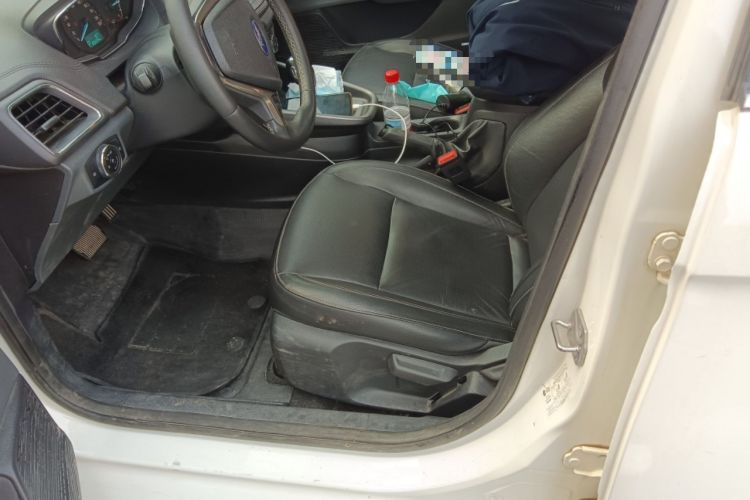 Used Ford Escort 2015 1.5L Automatic Fashion Model
