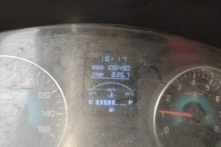 Used Jinbei New Hiace X30L 2016 1.5L Wealth Edition DLCG14 Odometer Close Up