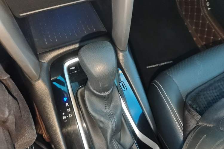 Used Toyota FRONTLANDER 2024 2.0L CVT Luxury Edition
