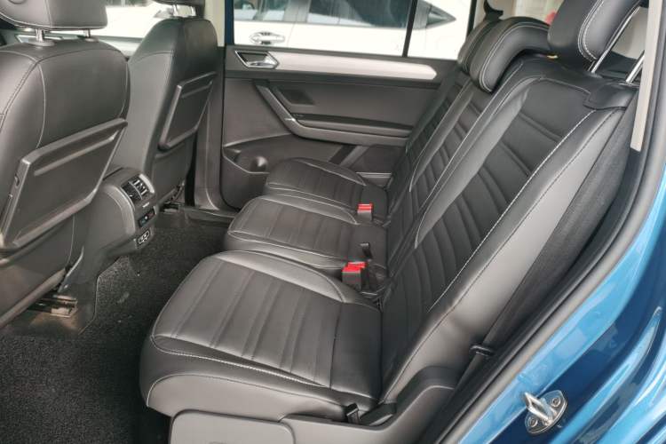 Used Volkswagen Touran 2018 Volkswagen Touran L 280TSI DSG Boundary Edition 7 Seats China VI Standard