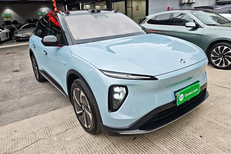 Used Nio ES6 2024 75 kWh Front Right 45 Deg