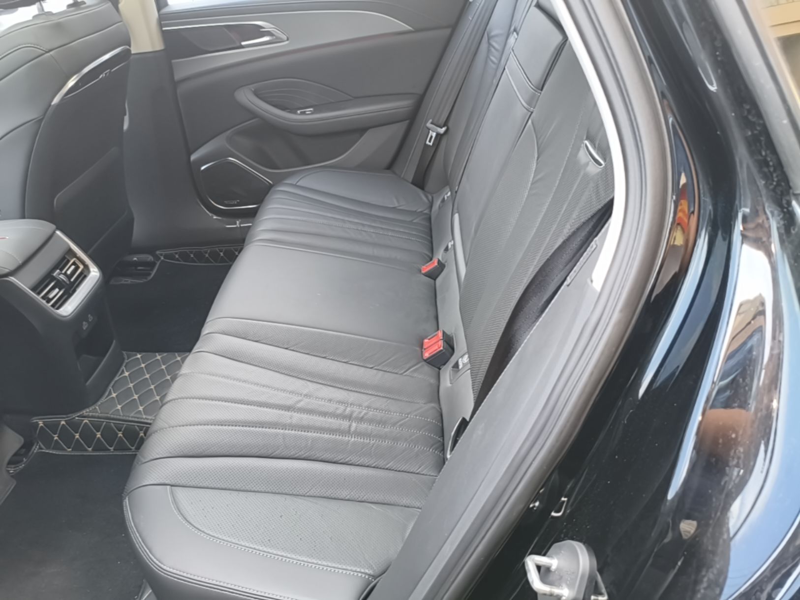 Hongqi H5 2023 2.0T Automatic Smart Connect Flagship Edition - Chinese Trim Chang — снимка 20