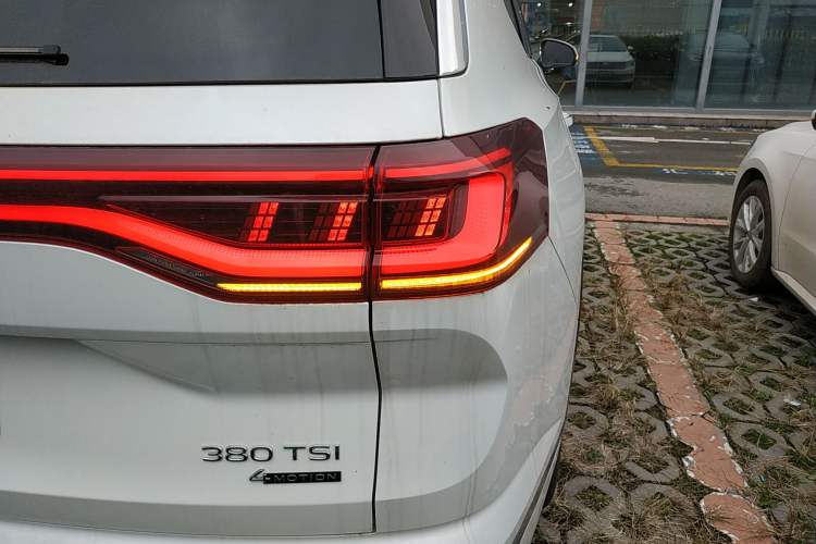 Used Volkswagen Talagon 2023 Facelift 380TSI All-Wheel Drive R-Line Teramont Edition 6 Seats