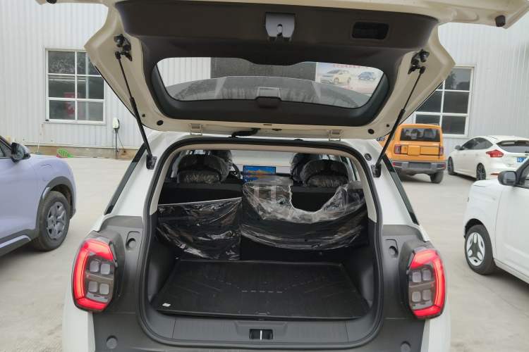 Used AION UT 2025 330 Starlight Edition