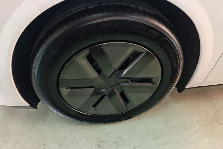 Used Li Auto MEGA 2025 Home Family Special Edition