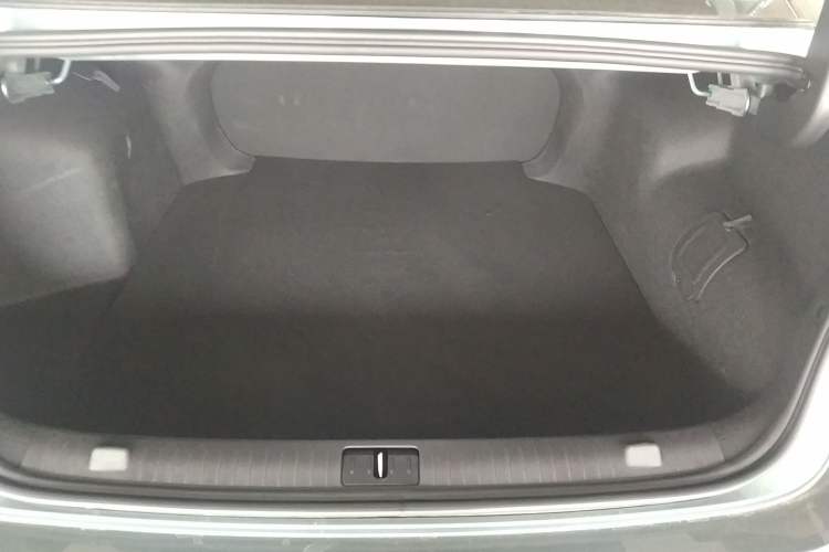 Used Chery Fengyun A8L 2025 1.5 TGDI 145 km Luxury Version Trunk