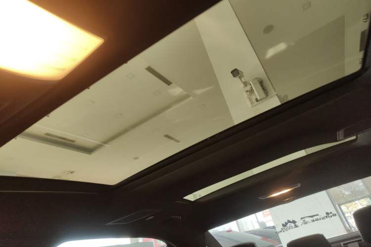 Used Mercedes-Benz E-Class 2015 Facelift E 200 L Sport Edition