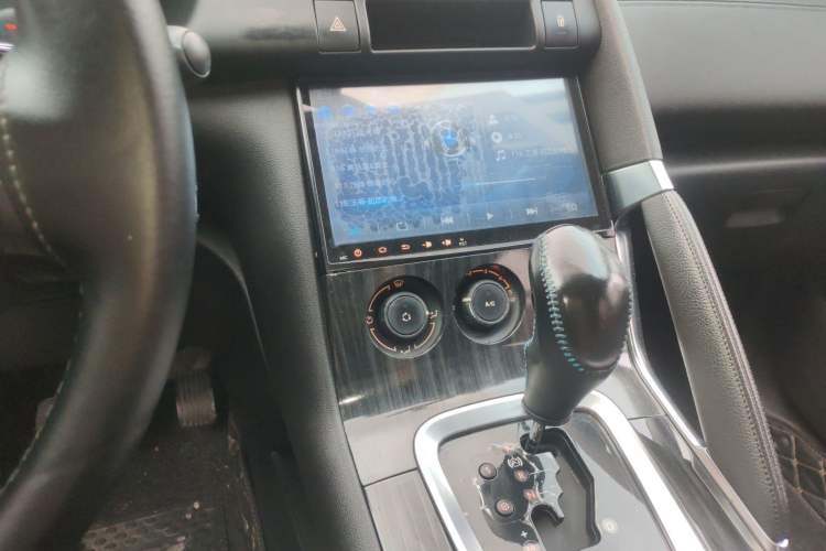 Used Peugeot 3008 2015 2.0L Automatic Classic Edition
