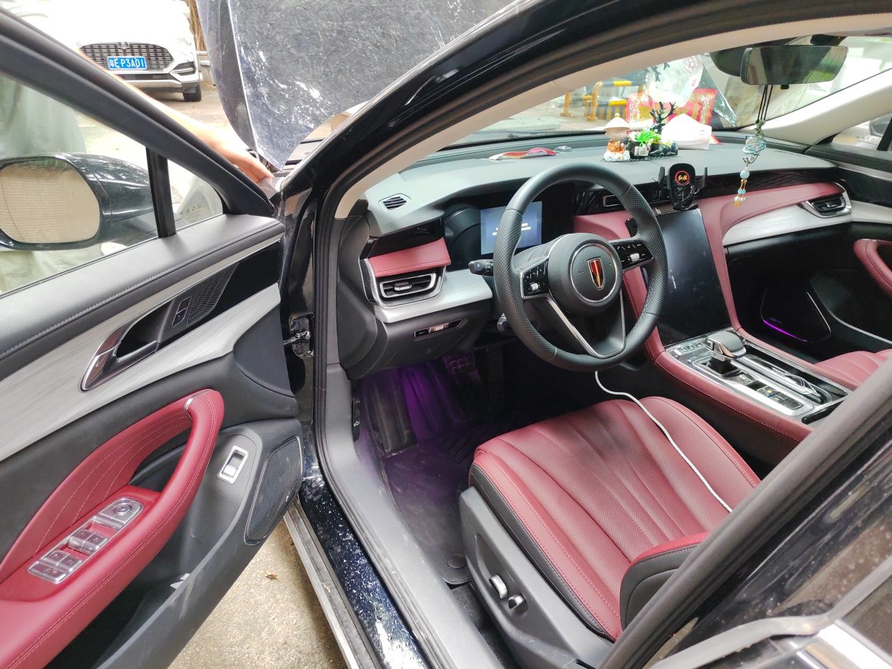 Hongqi H5 2025 1.5T DCT Qiyun 500 000th Unit Commemorative Edition — снимка 16