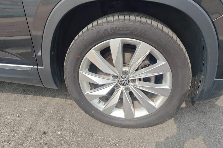 Used Volkswagen Tayron 2020 330TSI Two-Wheel Drive Luxury Connected Pro Edition
