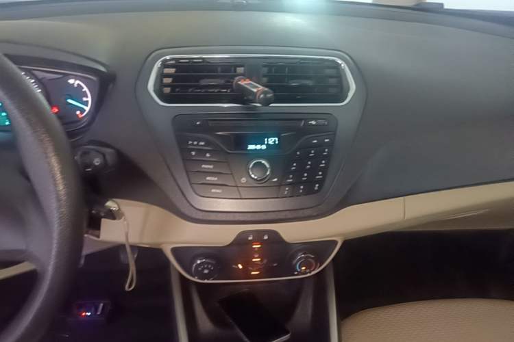 Used Ford Escort 2017 Revised Version 1.5L Manual Comfort Edition
